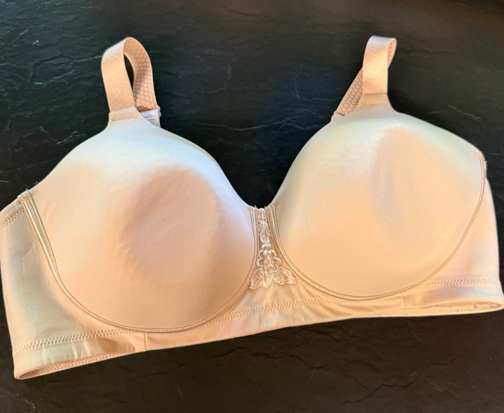 Vanity Fair Beauty Back Smoother Wireless Bra Sz 40D Style 71380, NUDE